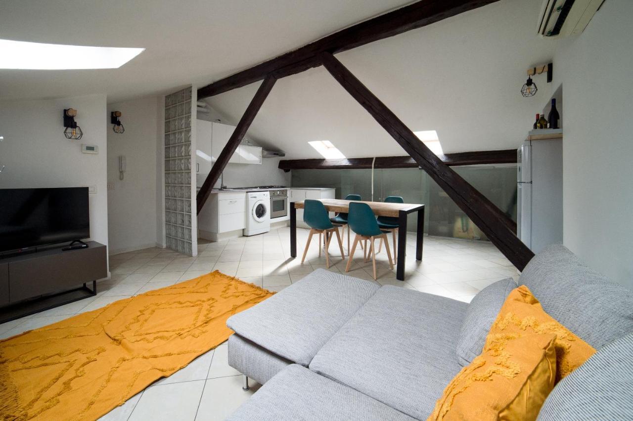Hbhall Navigli 30 Apartment Milano Ngoại thất bức ảnh